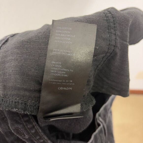 Free People Cropped Distressed Jeans Black Blown Out Knees Size 29 - Picture 14 of 14